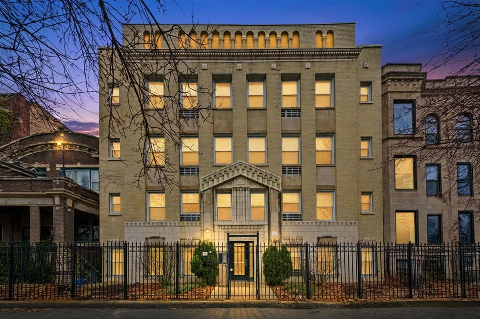 Chicago Apartment: 1850 N. Humboldt