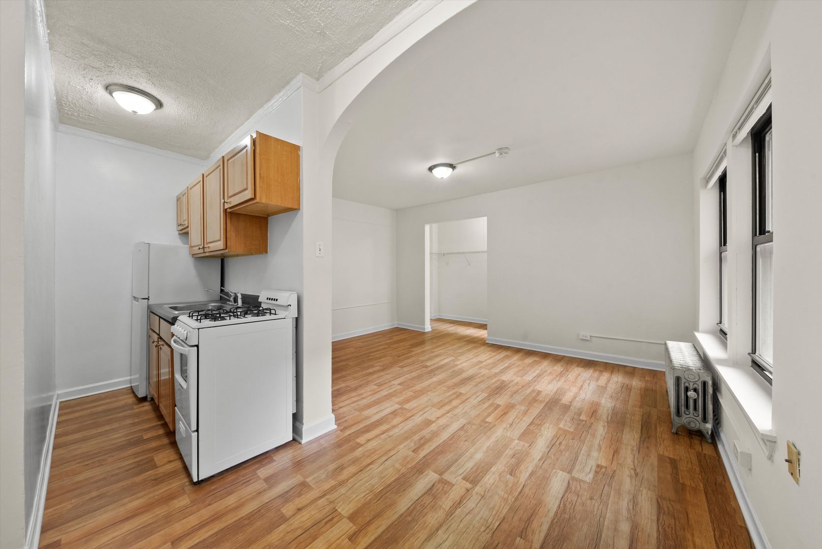 5417 N. Kenmore, 603, Chicago, IL 60640