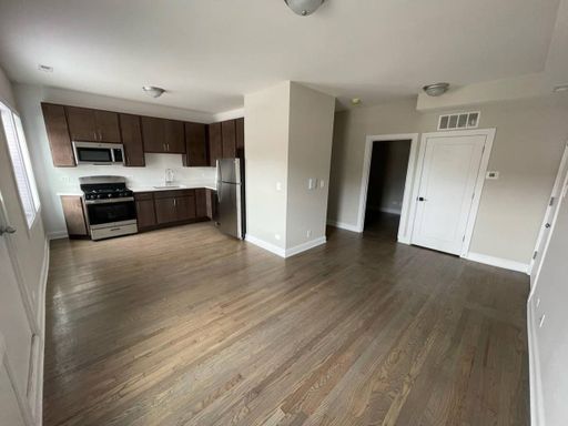 Gorgeous New Renovated 1-bed, 1-bath unit – photo 1