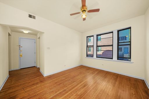 Great two bedroom available! – photo 1