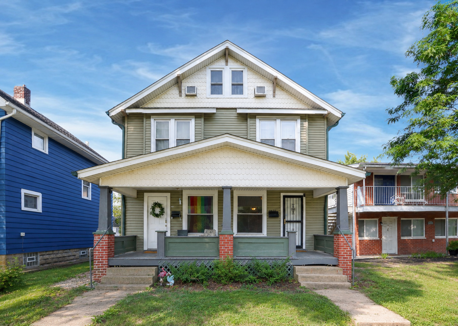 Columbus House: 2475 Indianola Ave