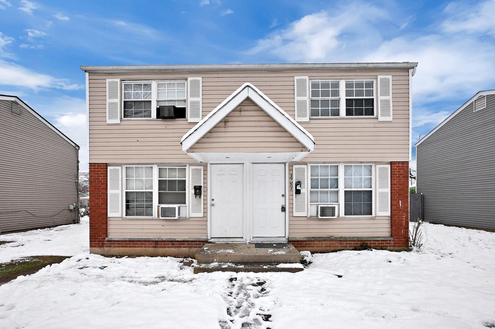 Columbus Apartment: 3751-3753 Briggs Rd