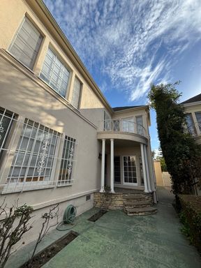 6166 Olympic Blvd. – photo 1