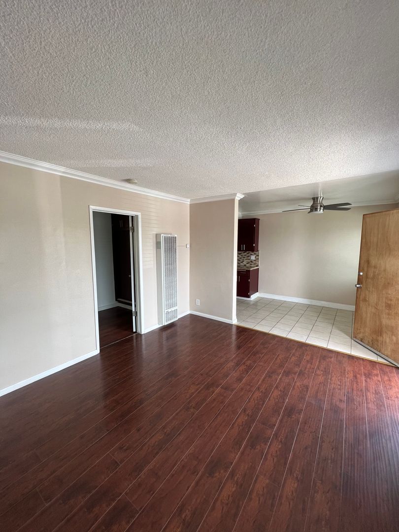 Monterey Park Apartment: 890 Brightwood St.