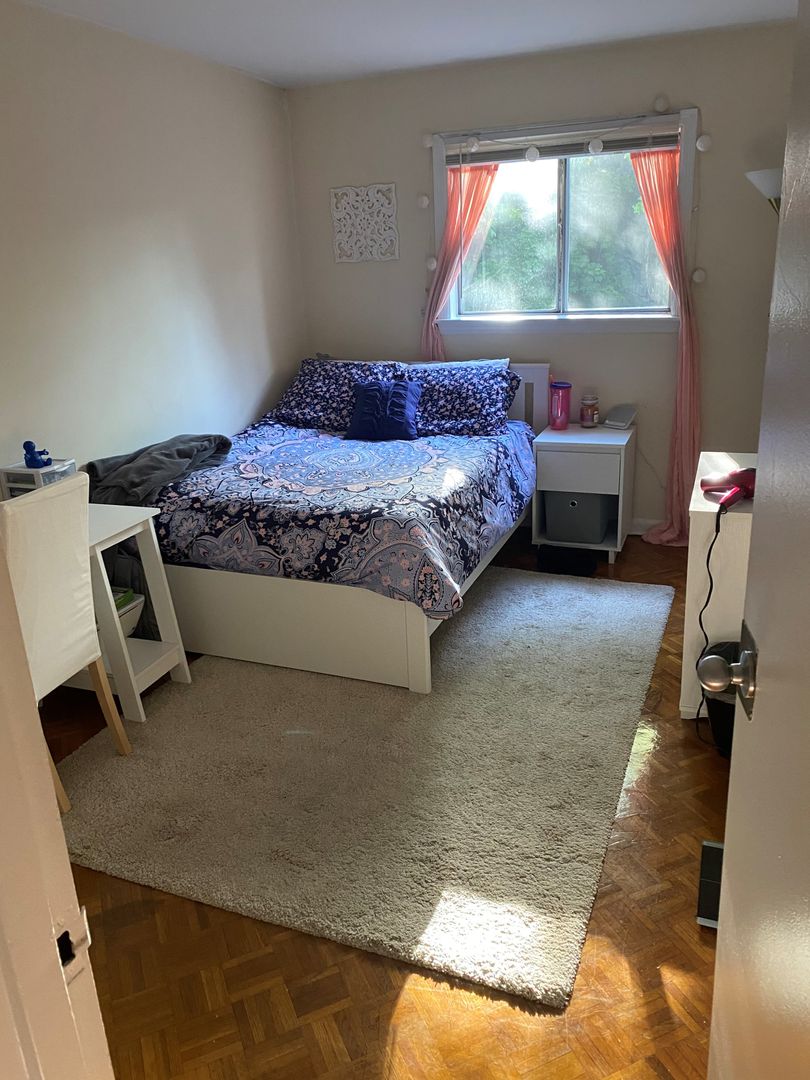 157 Saint Alphonsus St, Mission Hill