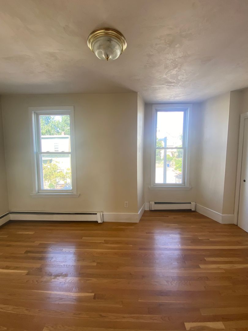 147 Princeton St, East Boston