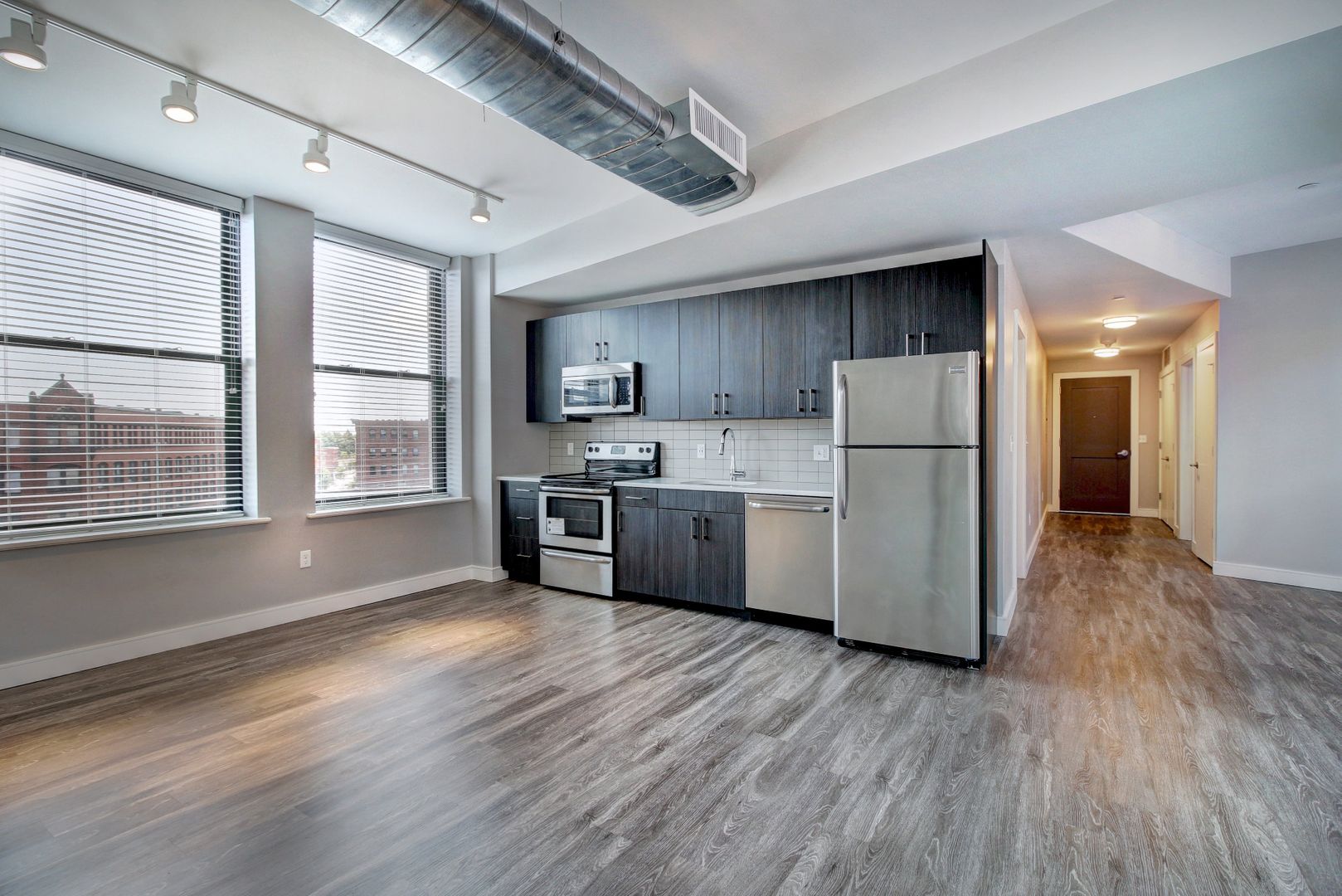 Lynn Apartment: 23 Central Ave