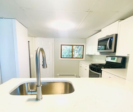 Spacious 2 Bedroom with Private Deck