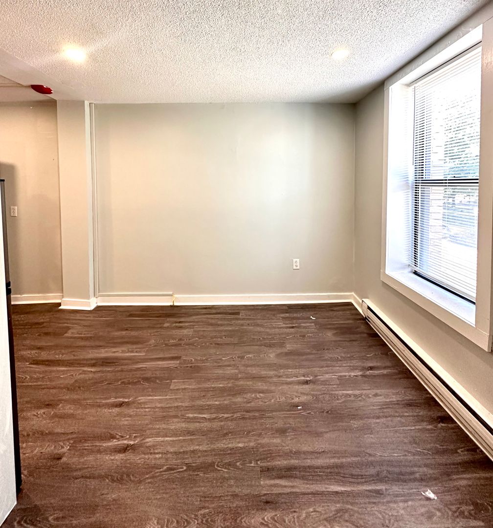 Worcester - $1,375+ /month