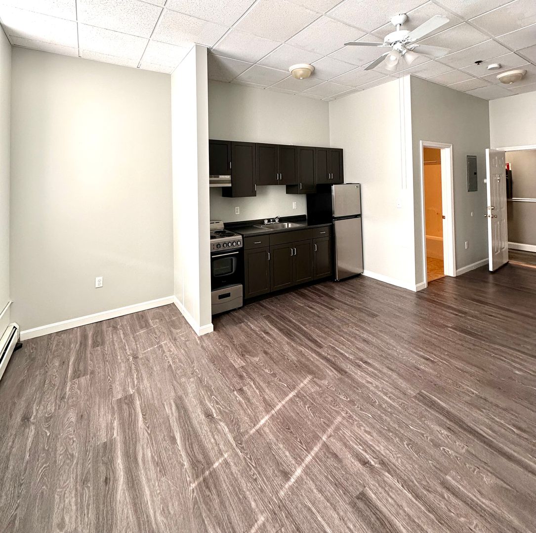 Worcester - $1,525+ /mo