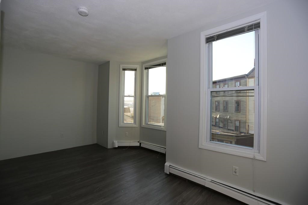 21 Eutaw St, East Boston