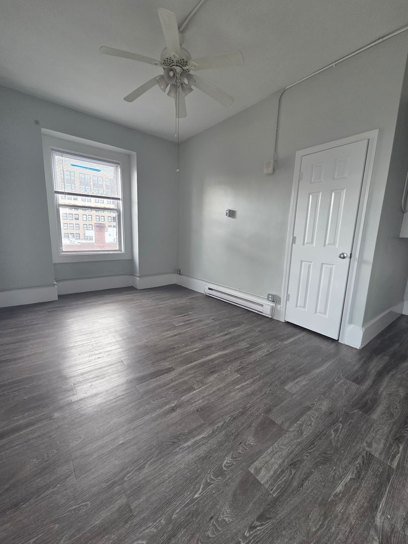 Worcester - $1,750+ /month