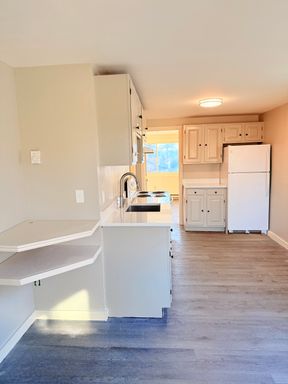 Pet‑Friendly 1BR in Quechee — First‑Floor Convenience & Walkable Charm