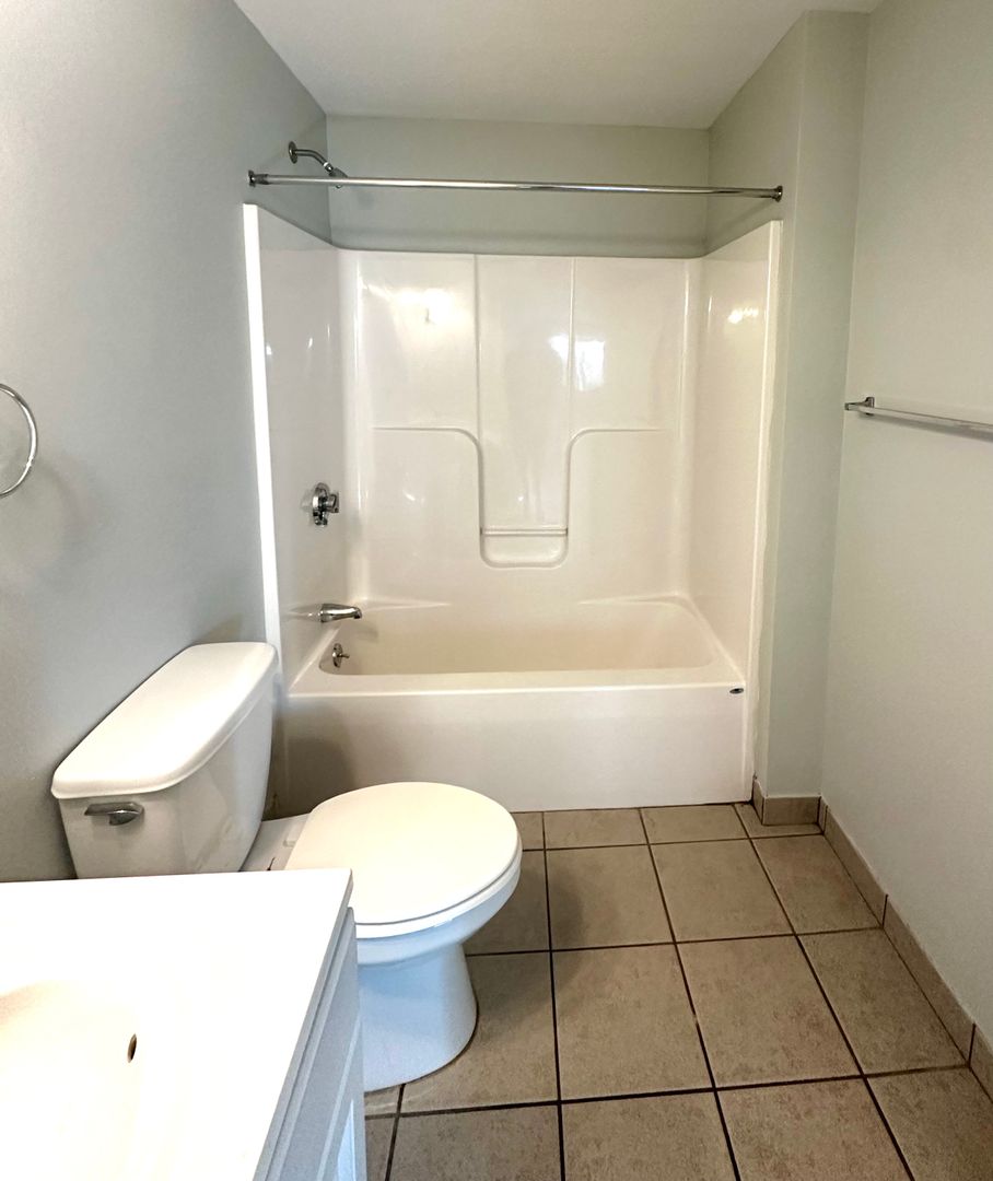 Worcester - $1,600