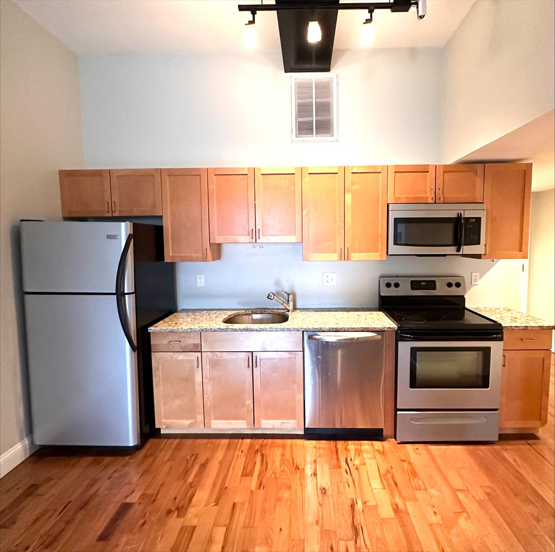 Worcester - $1,650+ /mo