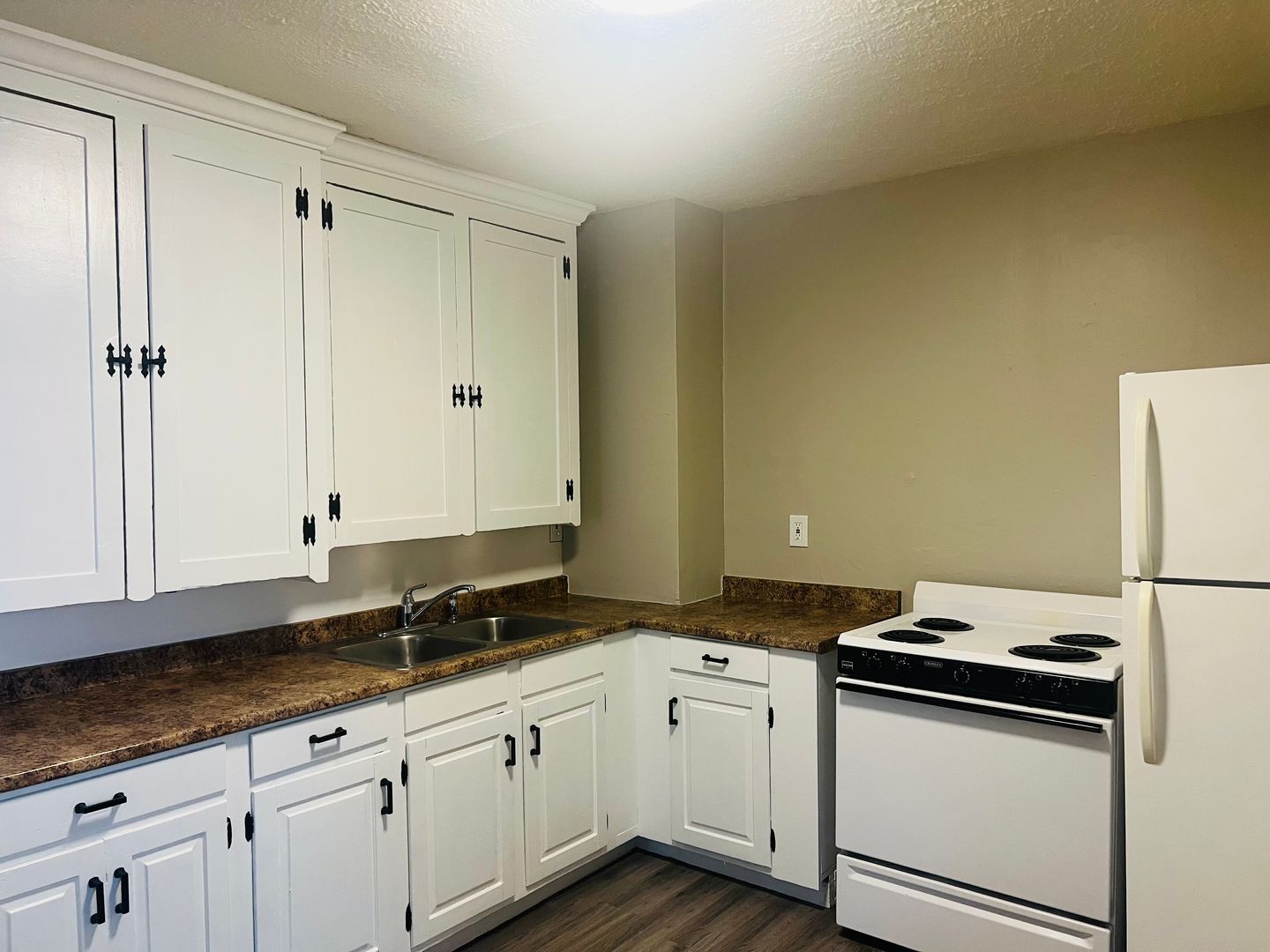 Lebanon Apartment: 38 High Street