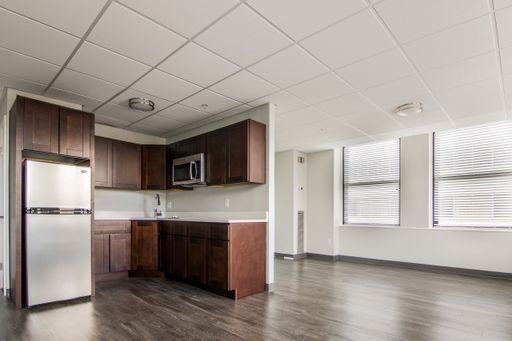 Heat Included! Modern 1-Bedroom in the Heart of Downtown Worcester – photo 1