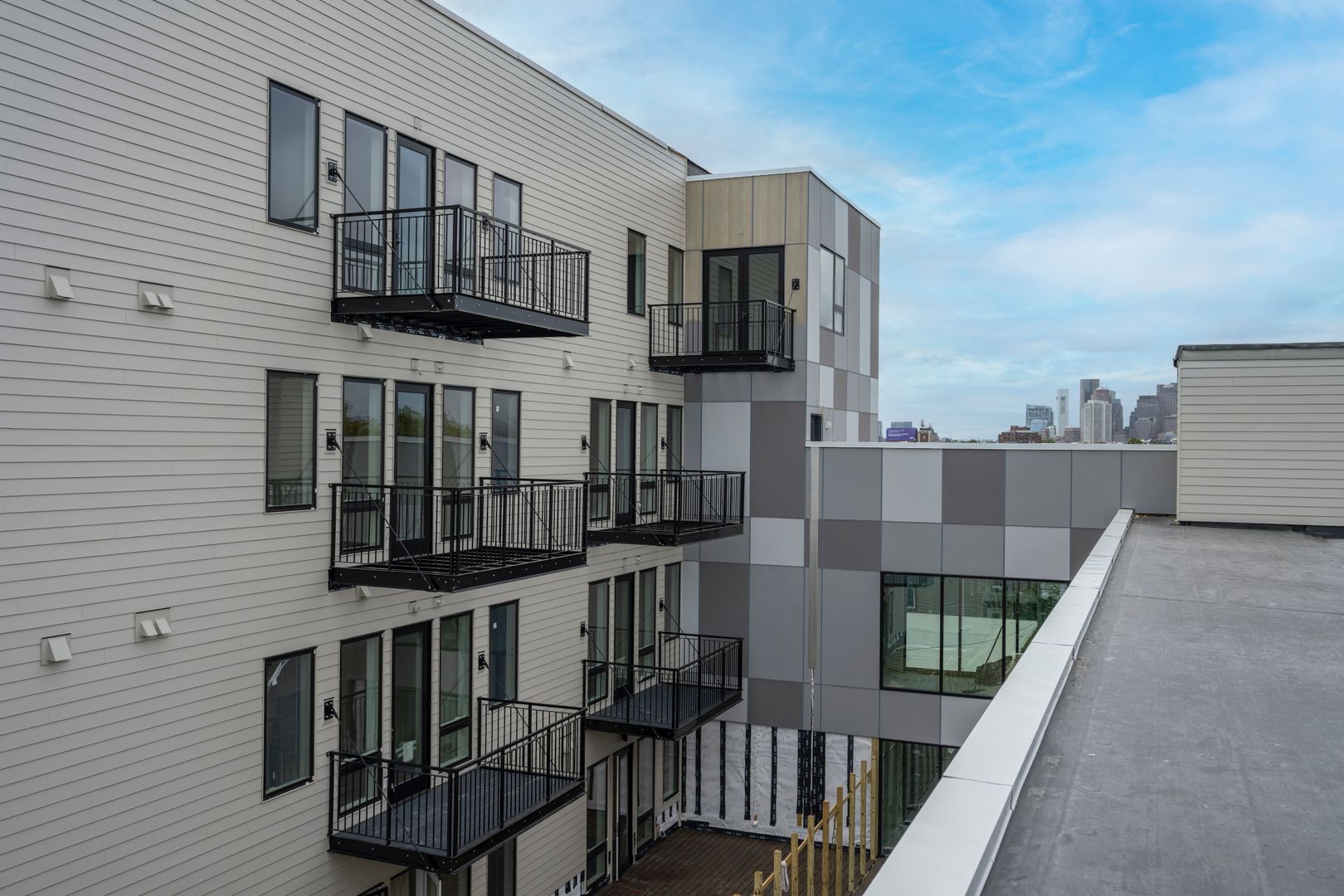 319 Chelsea St, East Boston