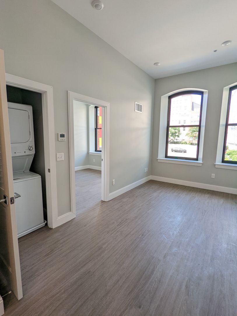 Worcester - $1,875+ /mo