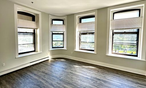 Studio Apartment at Franklin on the Grid | Heat & Hot Water Included – photo 1