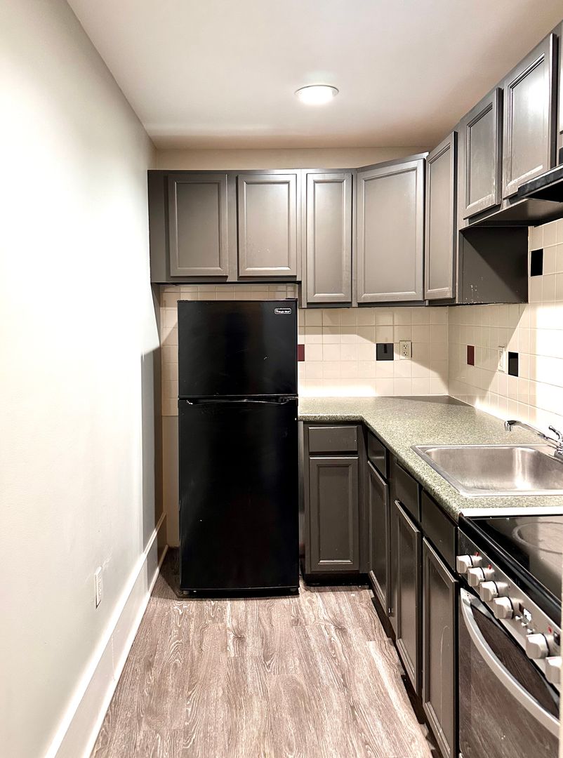 Worcester 2 beds 1 baths - $2,200 No Fee