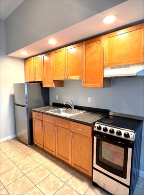 Heat and Hot Water Included – photo 1