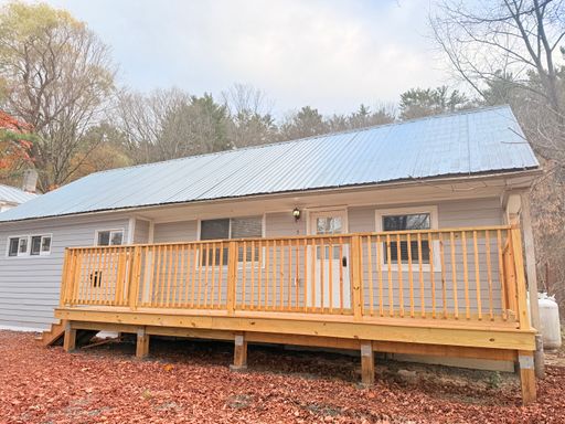 Charming, Pet-friendly, 2BR/1BA Ranch in Hartland — Available Soon! – photo 1