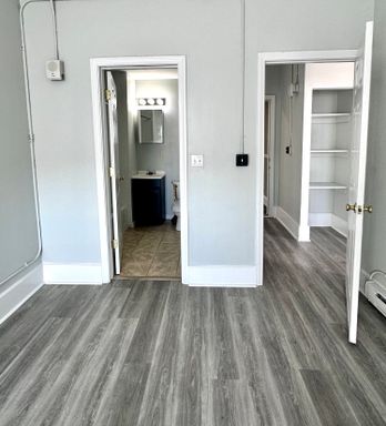 Top Floor 1BR with City Views – Bancroft on the Grid – photo 1