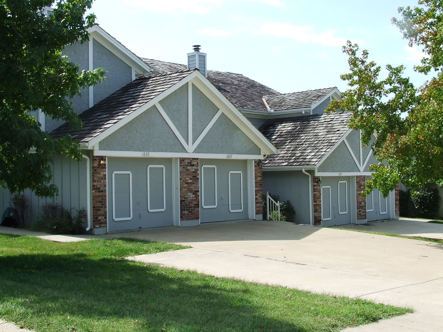 Lees Summit Townhome: 1833-1839 NE Knollbrook St