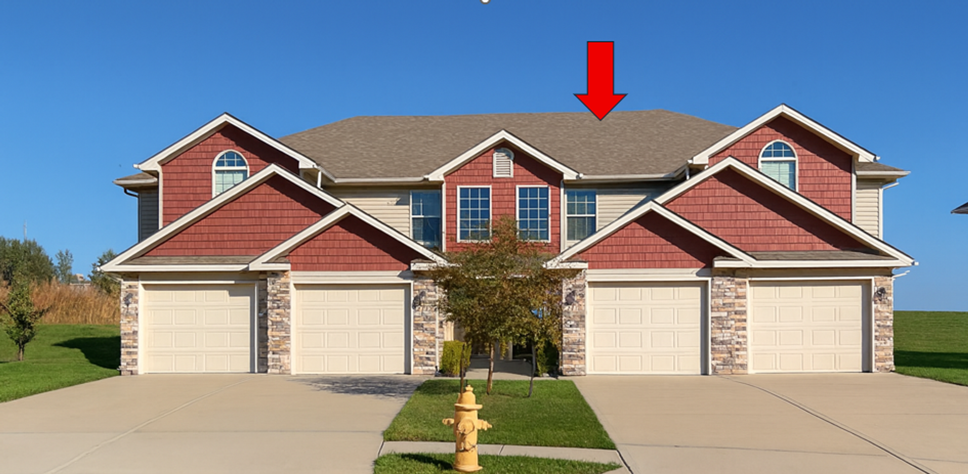 Raymore Townhome: 108-114 Barberry Ln