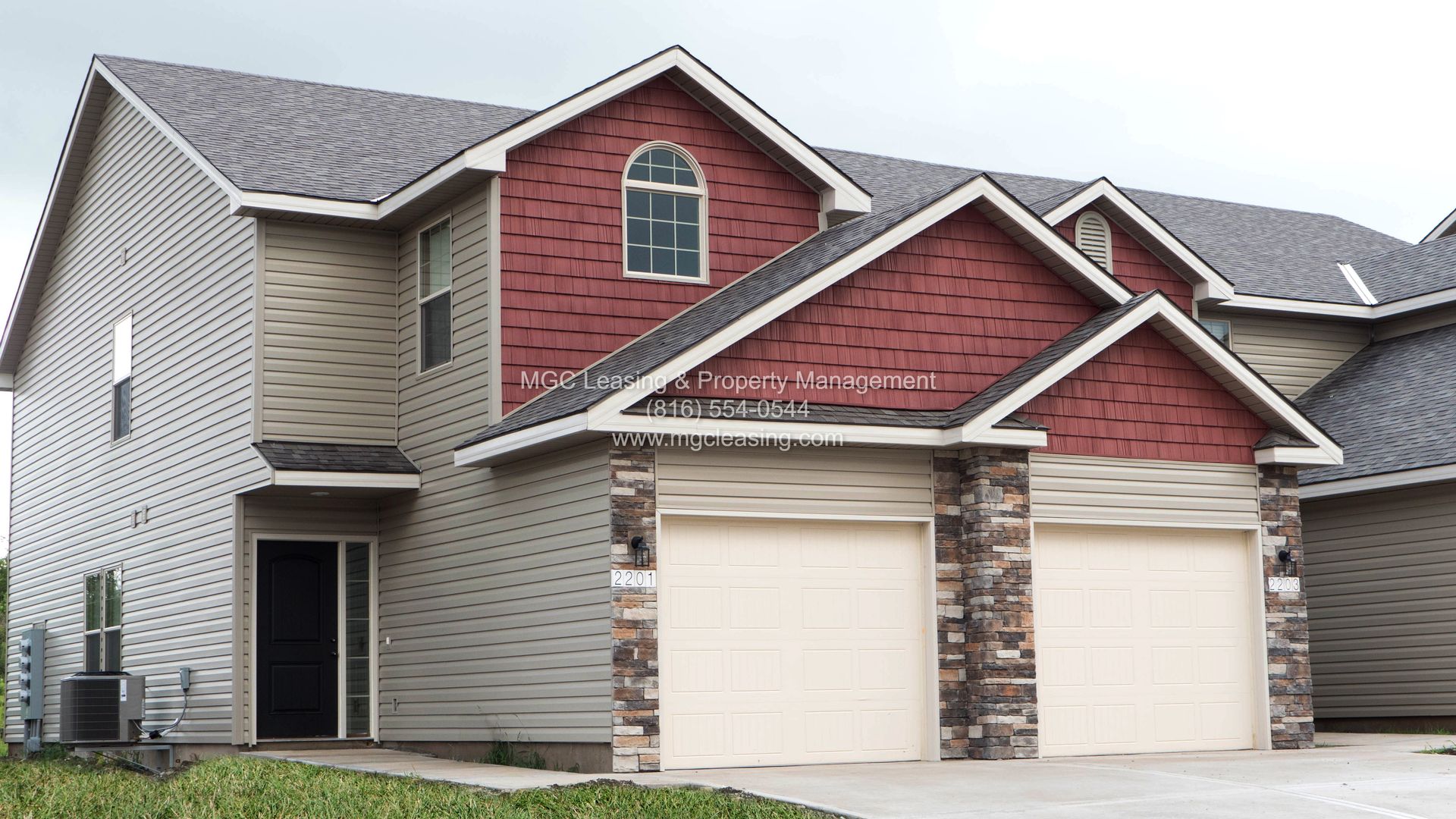 Lees Summit Townhome: 2231-2237 SW Burning Wood Ln