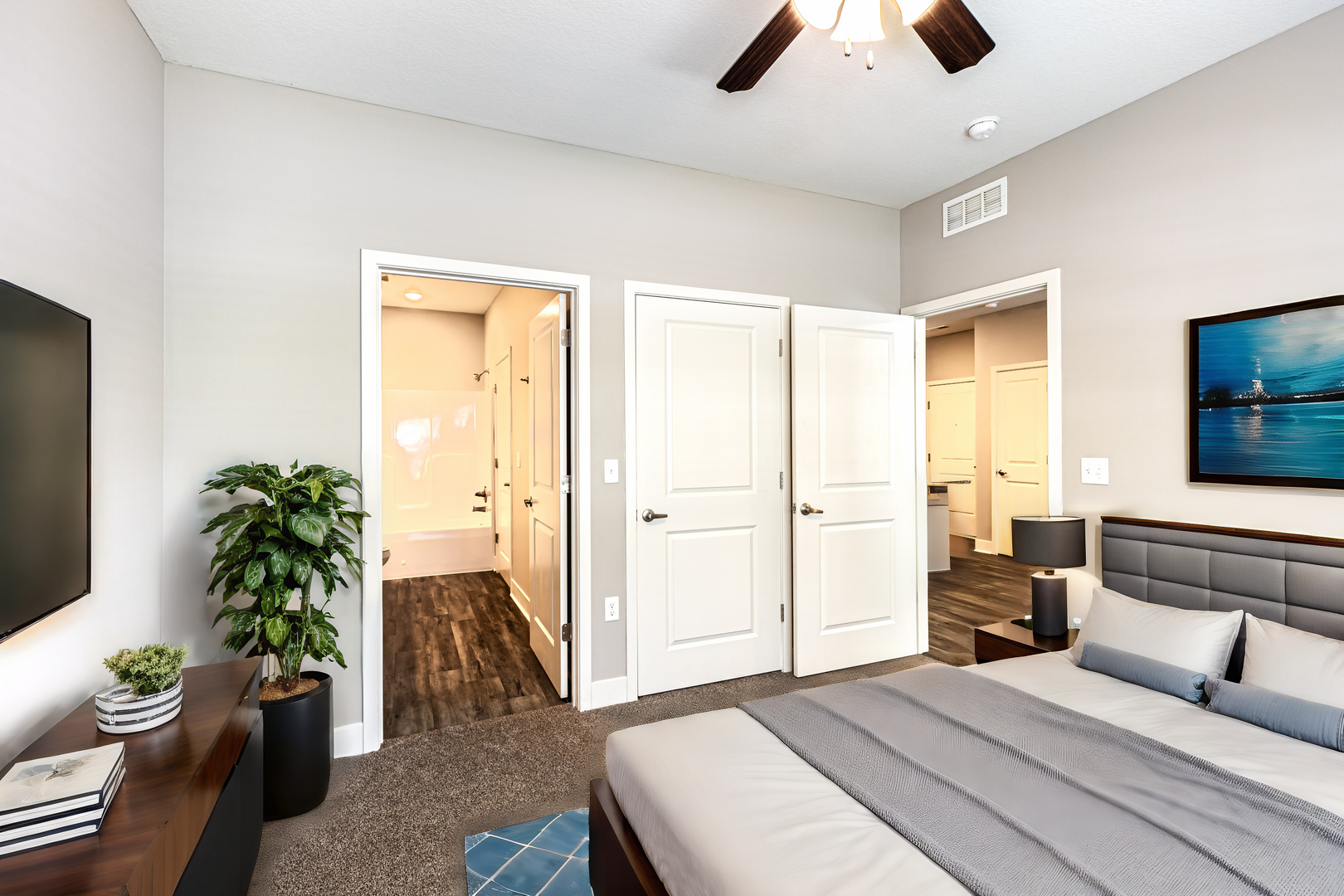 Kansas City Apartment: 5511 NE 80th Ter