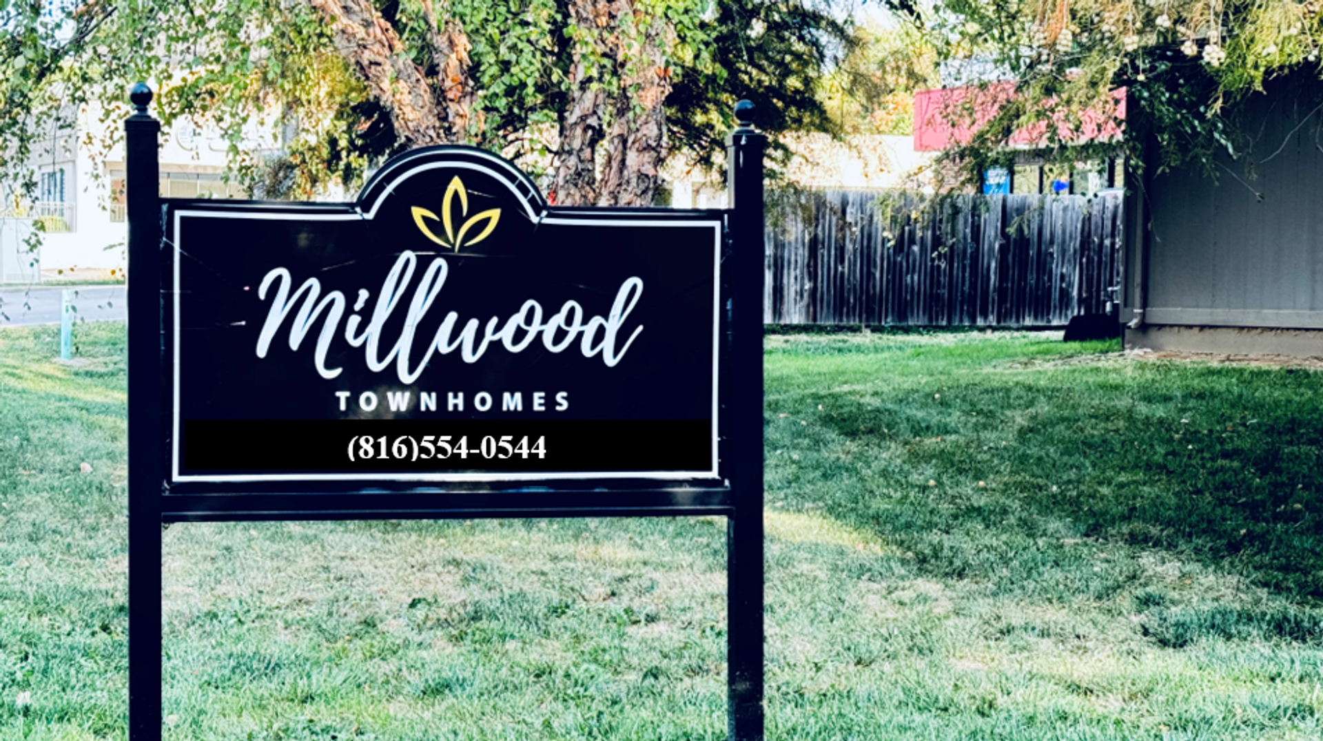 Blue Springs Apartment: 214-222 NW Woods Chapel Rd