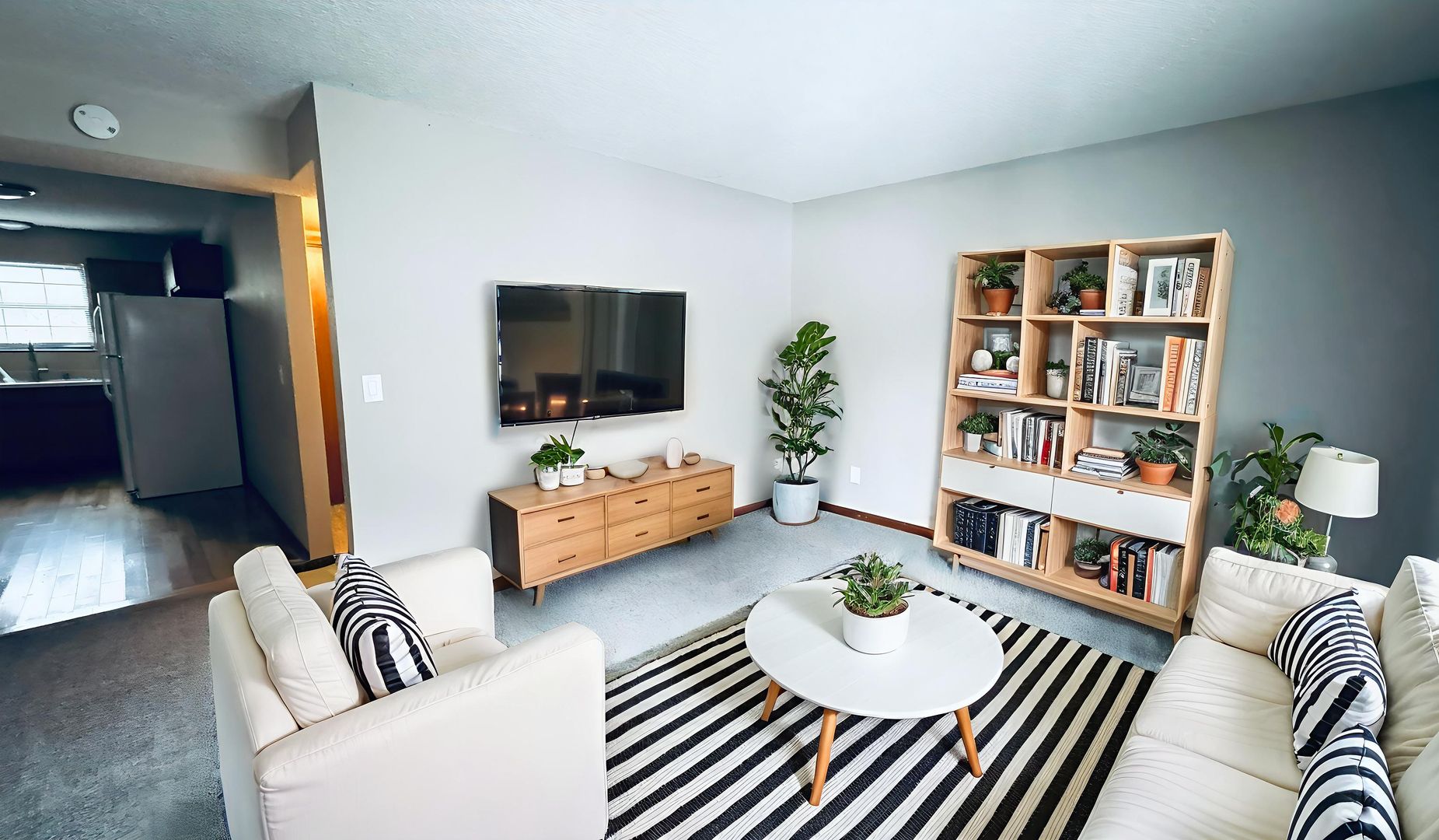 Blue Springs Apartment: 214-222 NW Woods Chapel Rd