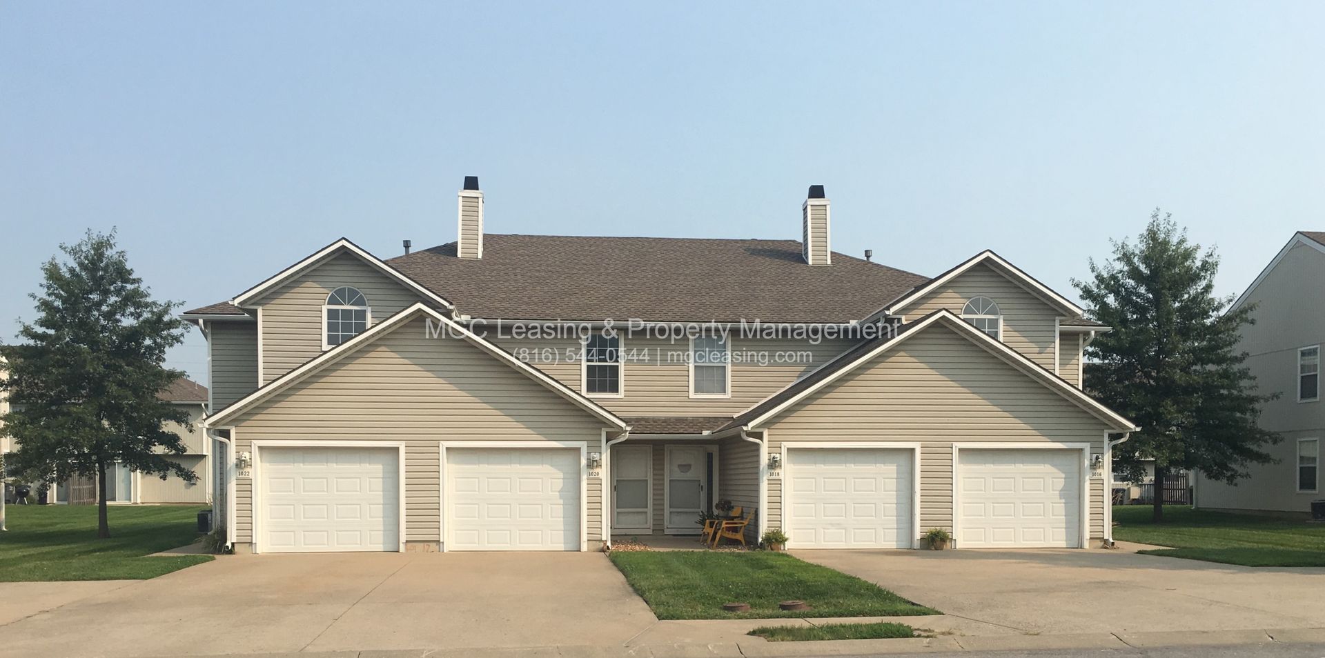 Harrisonville Townhome: 1009-1015 Garden Way