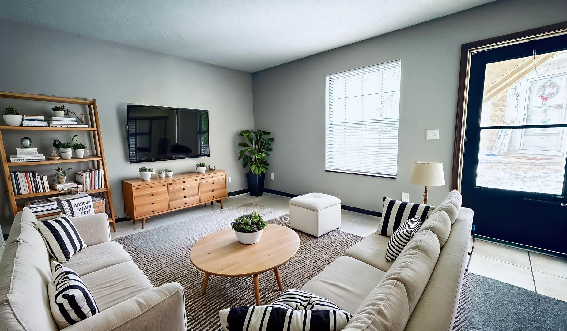 Blue Springs Apartment: 214-222 NW Woods Chapel Rd