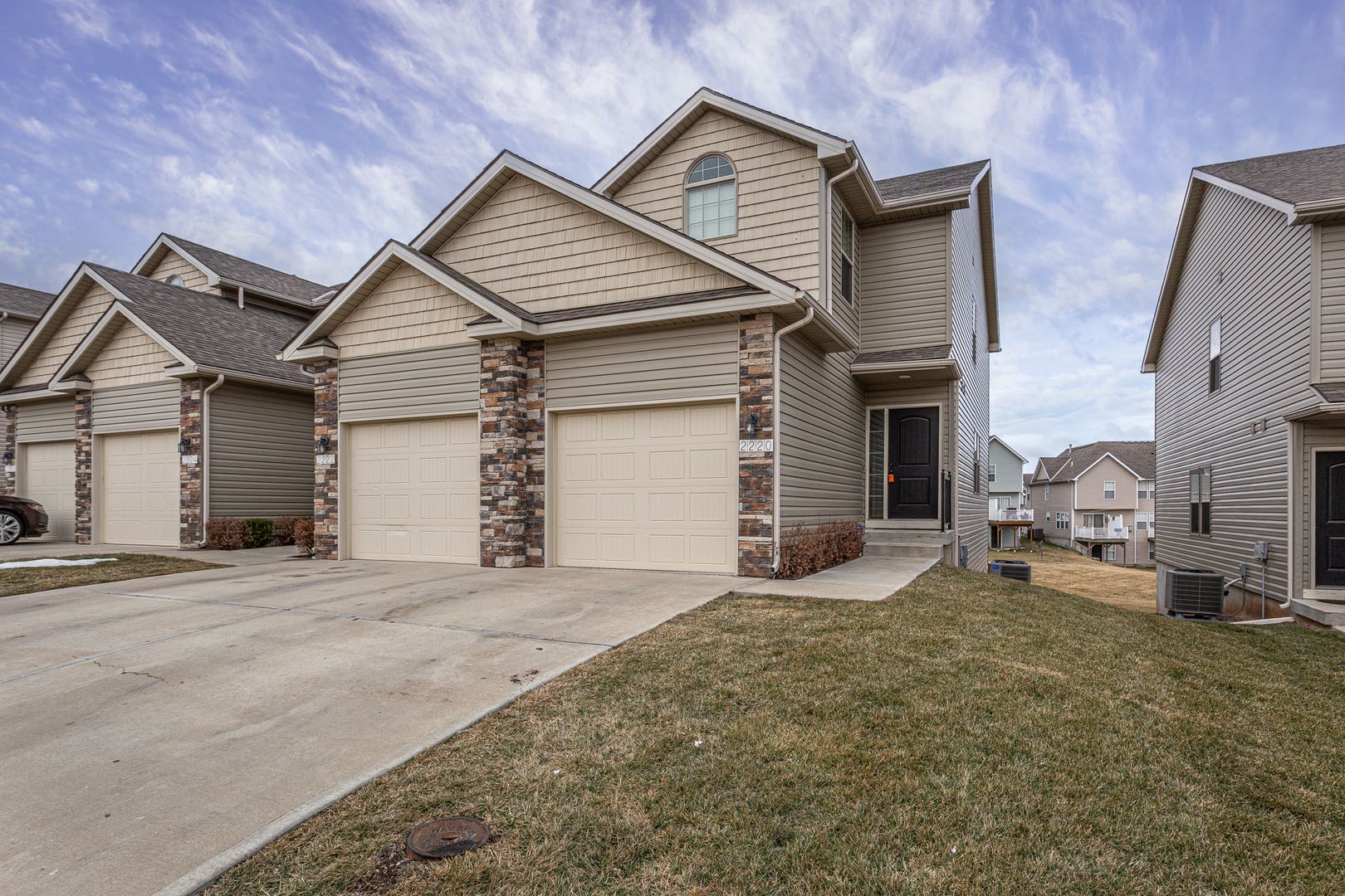 Lees Summit Townhome: 2231-2237 SW Burning Wood Ln