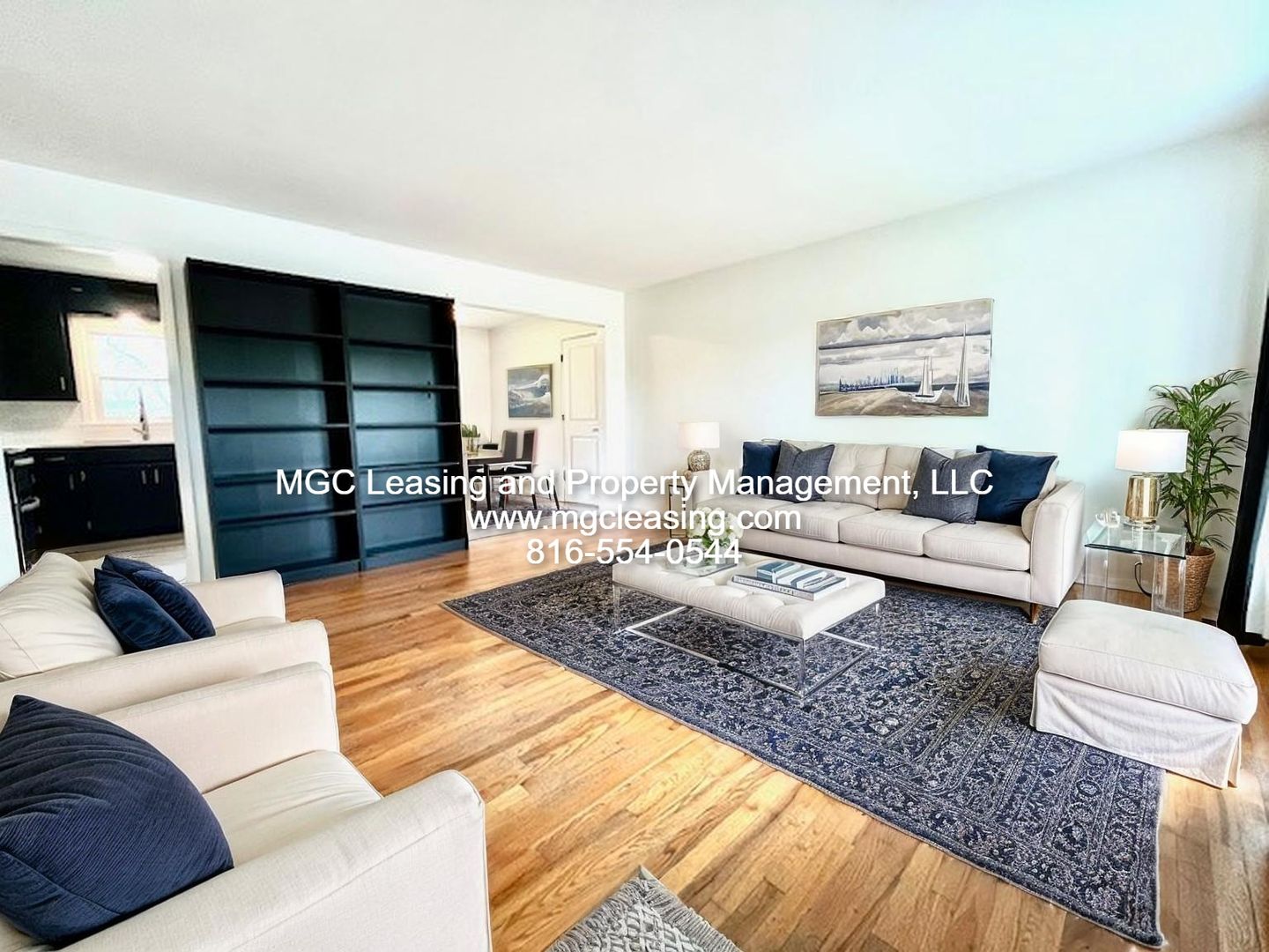 Lee's Summit House: 223 SW Opal Dr