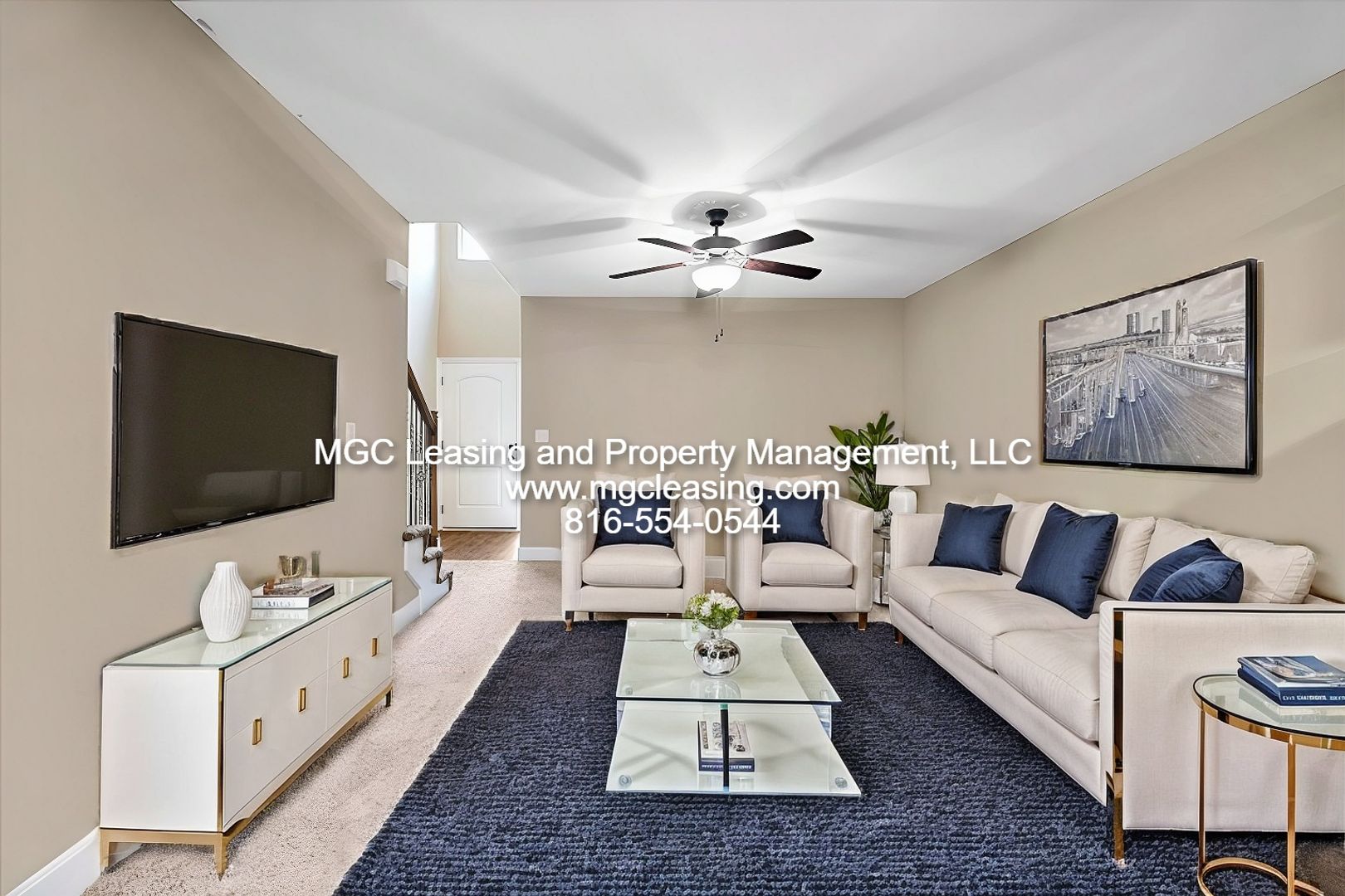 Raymore Townhome: 108-114 Barberry Ln