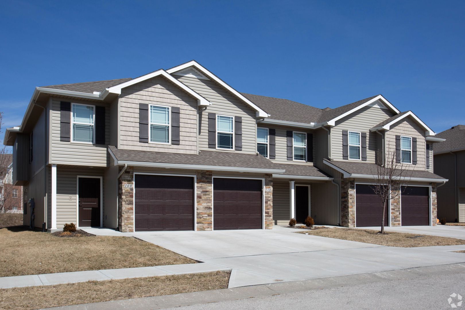 Kansas City Townhome: 3-9 NE 93rd St