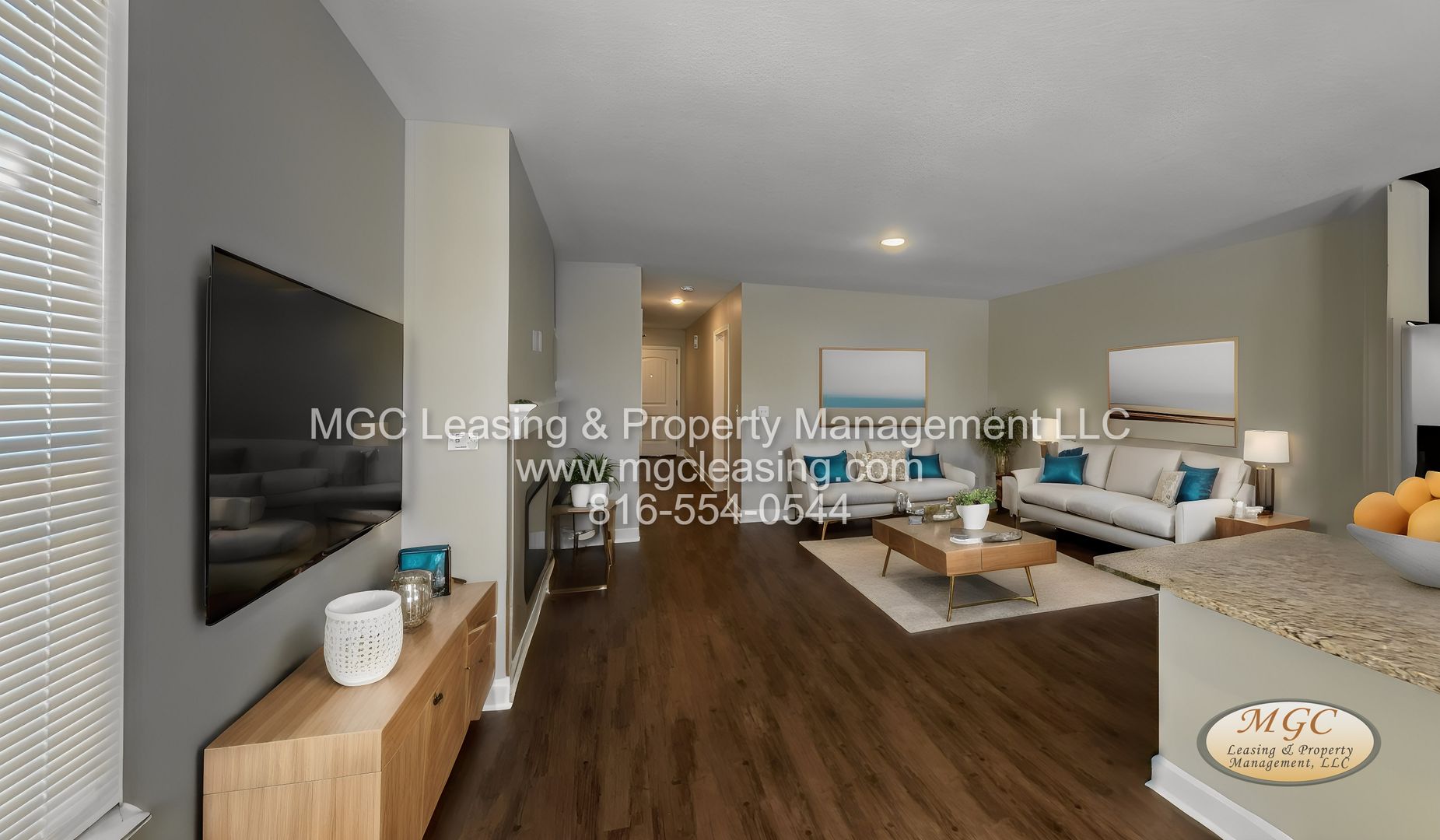 Kansas City Townhome: 9336-9342 N Main St