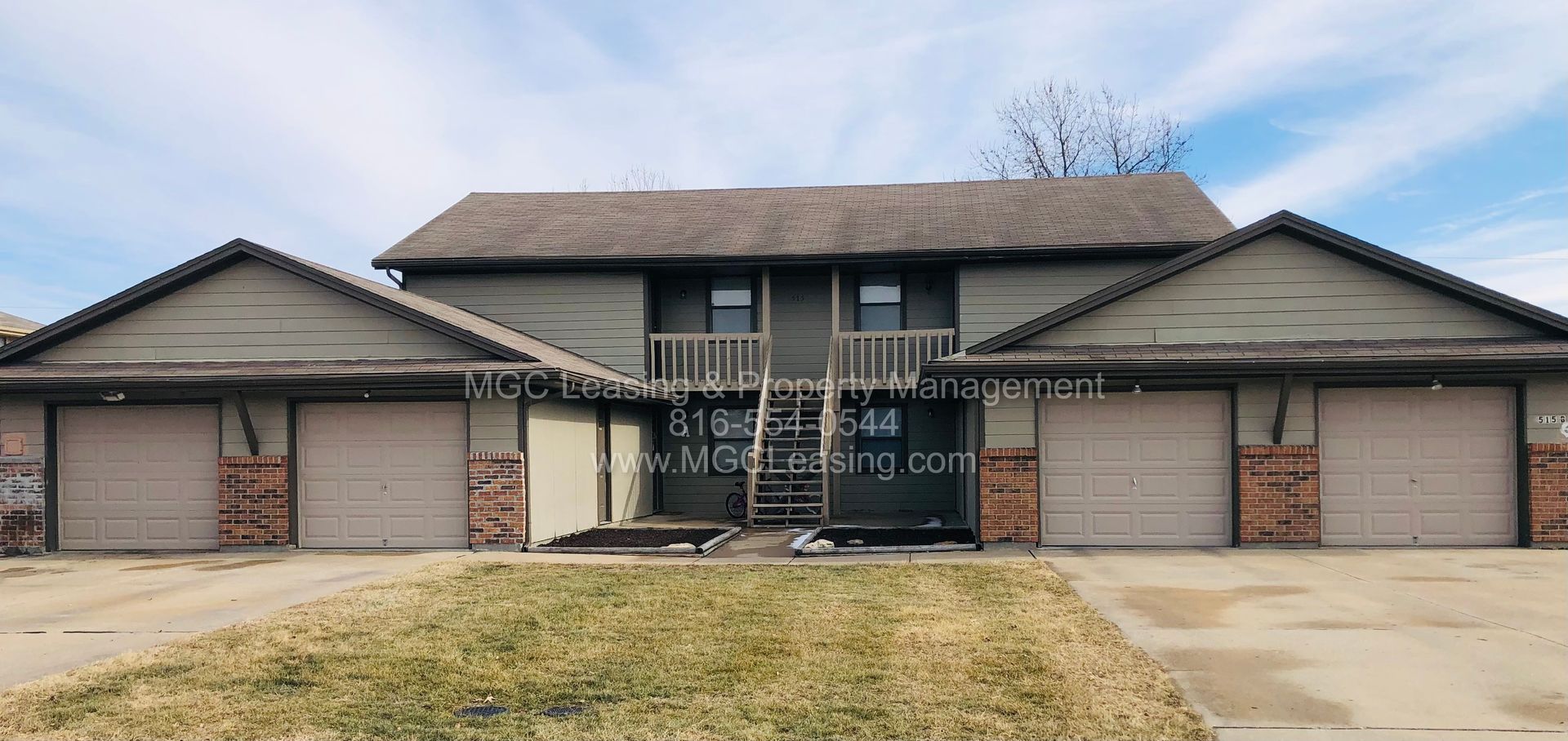 Raymore Apartment: 515 Sky Vue Dr