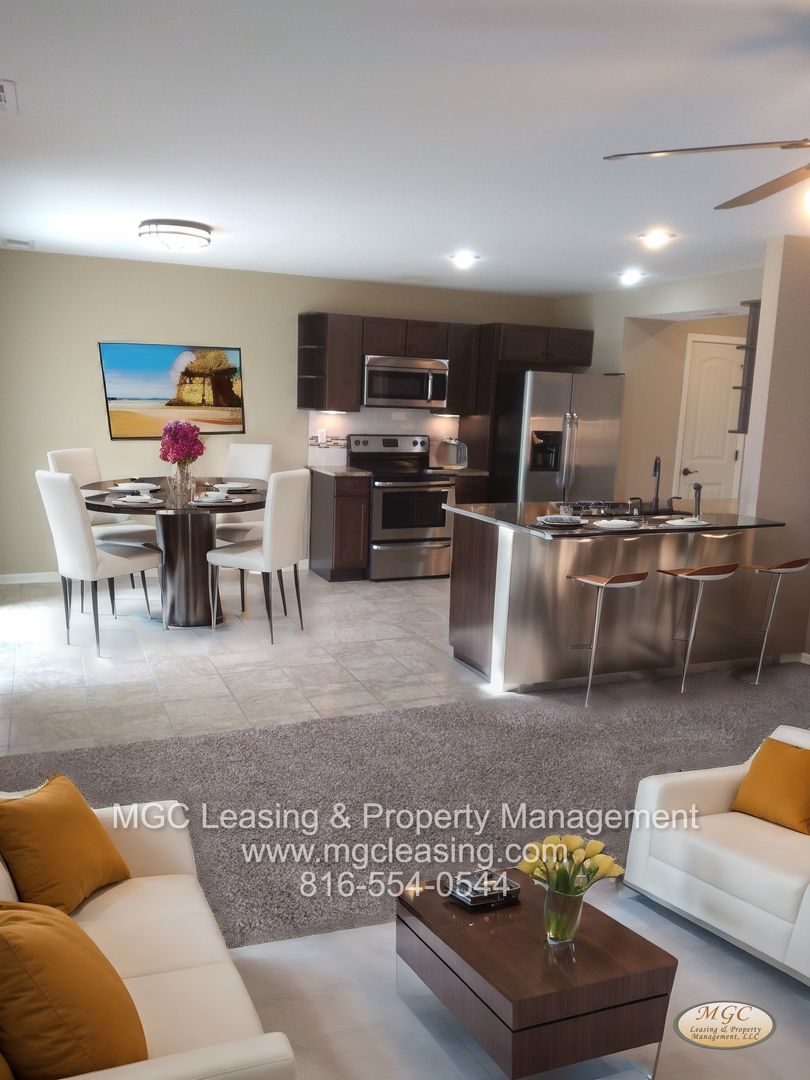 Kansas City Townhome: 9450-9456 N Baltimore Ave