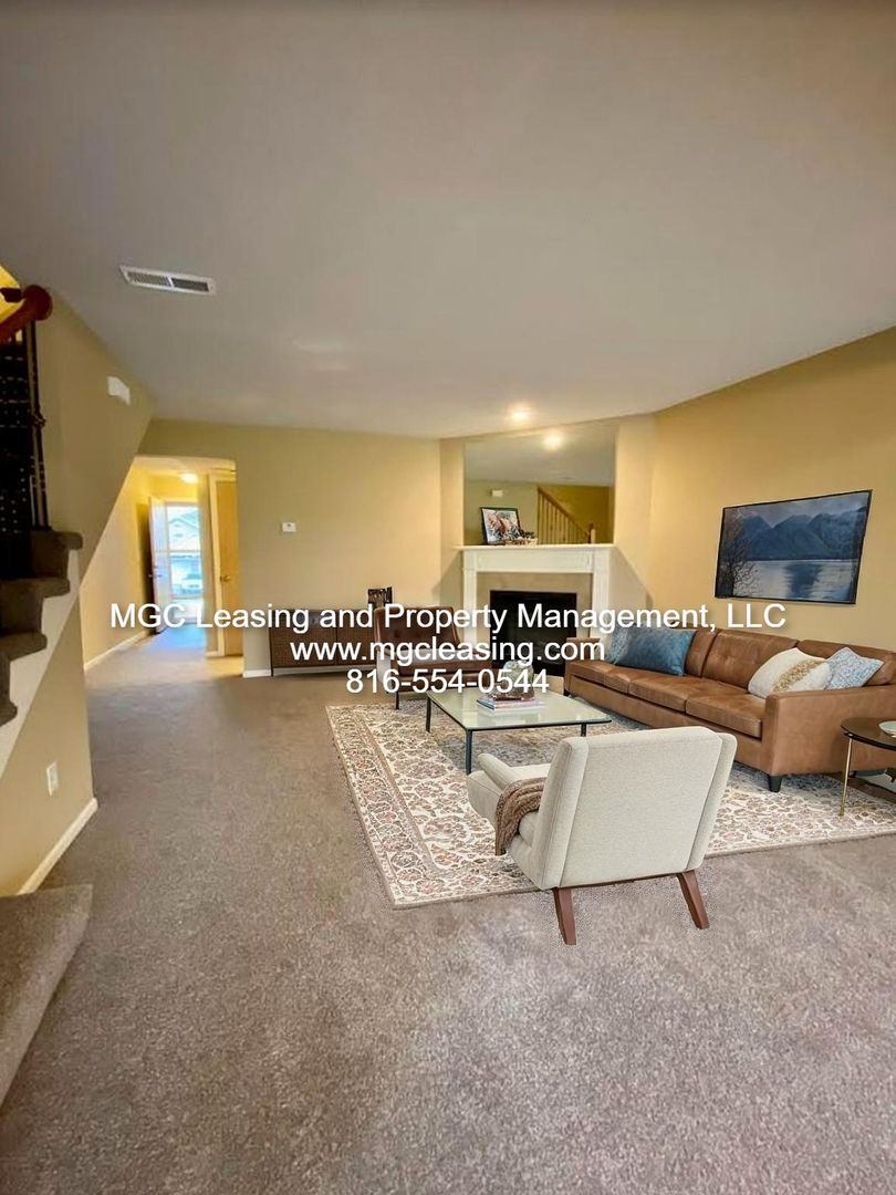 Kansas City Townhome: 10600-10606 E 46th St