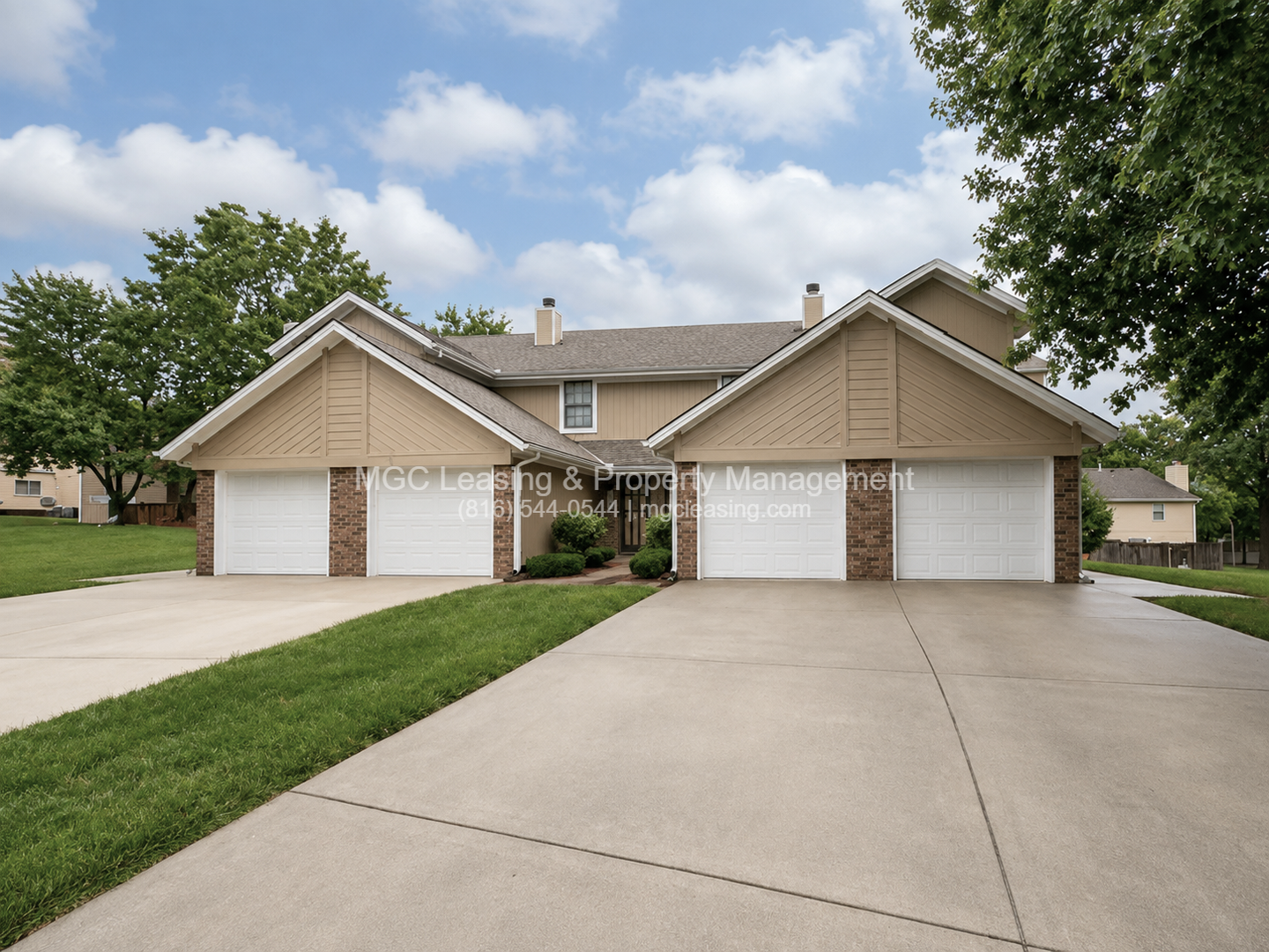 Lees Summit Townhome: 3557-3563 NE Independence Cir