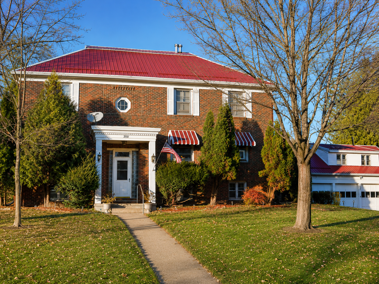 Mount Horeb Apartment: 200 E. Garfield St