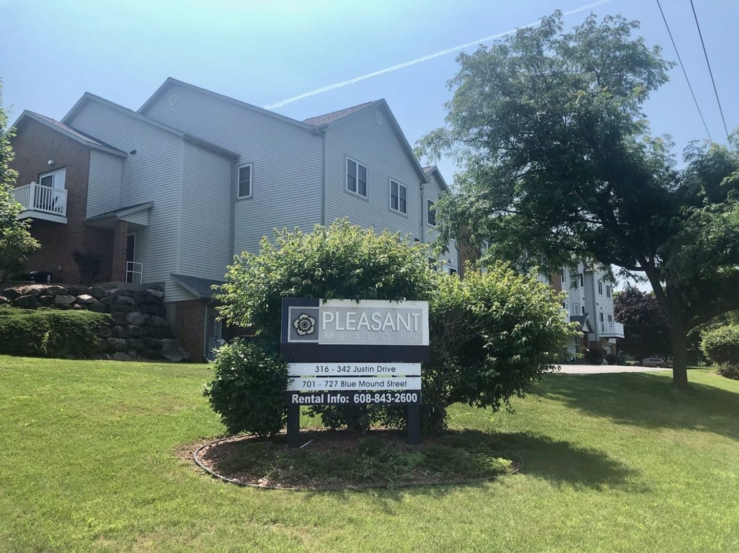 Mount Horeb Apartment: 701-727 Blue Mounds St