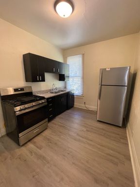 Utilites INCLUDED! – photo 1