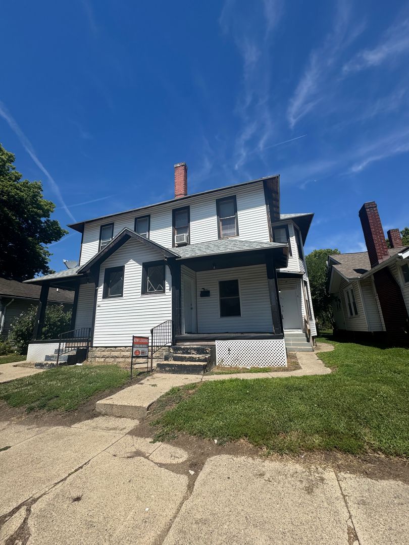 Lafayette Apartment: 1012-1014 Hartford Street