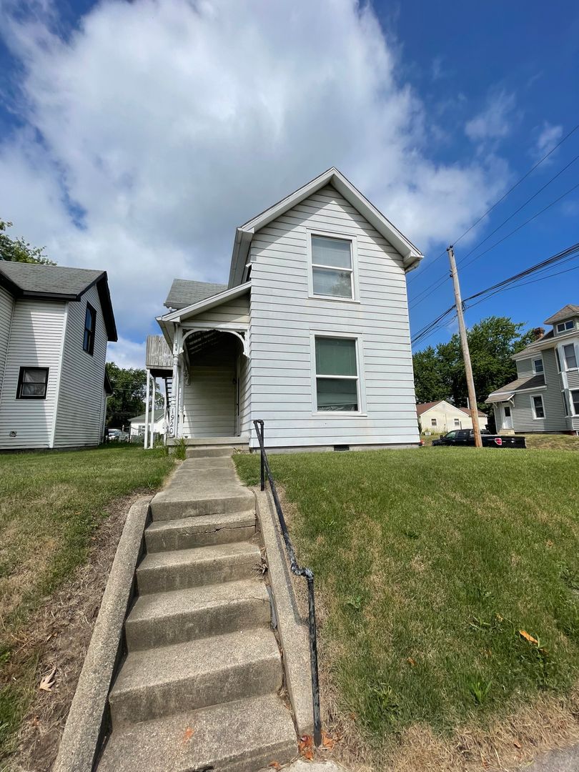 Lafayette Apartment: 1920 N. 15th Street